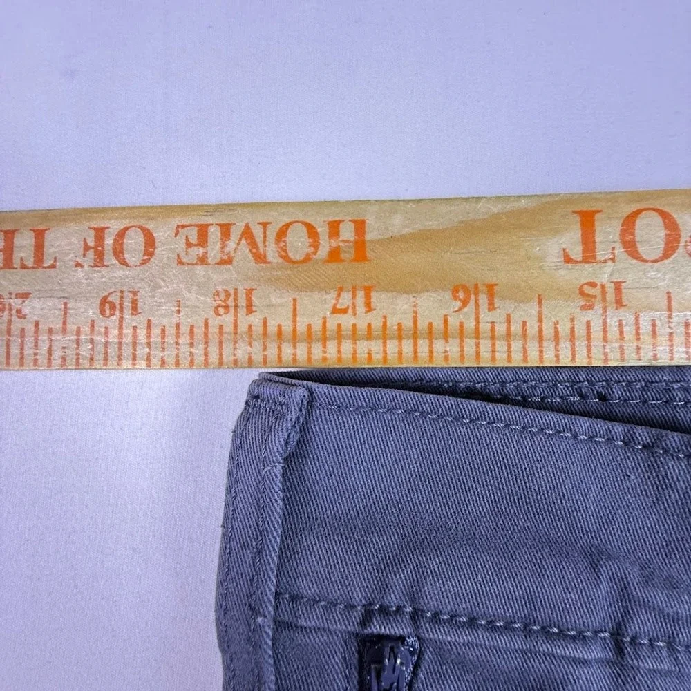 Signature by Levi Strauss Mens Athletic Fit Chinos Gray 34x34 Stretch Zip Pocket